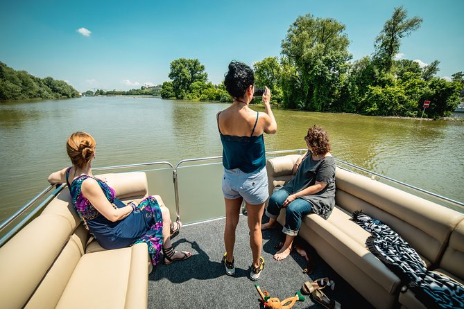 2 hours / Sightseeing Boat cruise Drinks Included - Starting in Zemun on a new pontoon boat