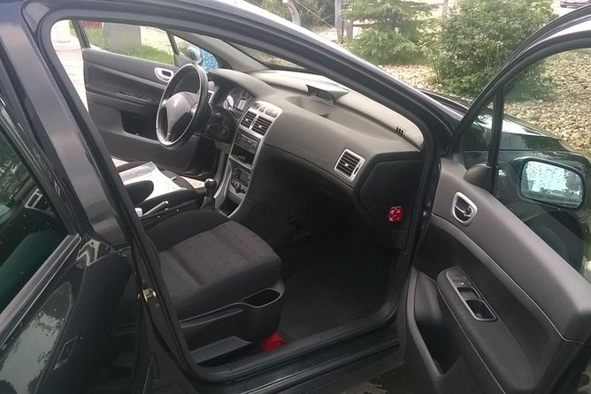 Airport Transfer in Belgrade, Serbia - Communication and driver service