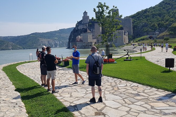 Along the Danube: Golubac Fortress & Iron Gate Gorge day trip from Belgrade - What lunch costs and what you actually get