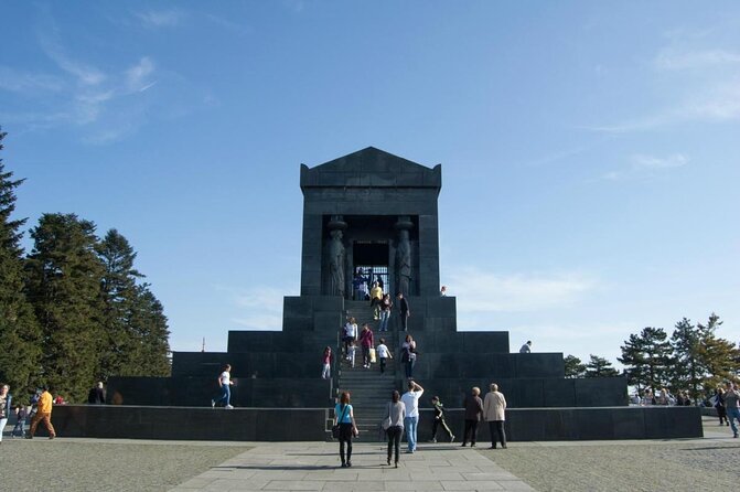 Belgrade Big Tour: Top Attractions and Belgrade Neighborhoods - One day, several Belgrades