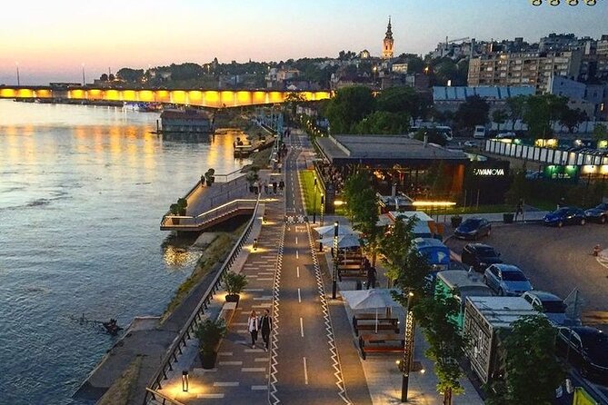 Belgrade Layover Private tour + E-Scooter Sighteeing - Republic Square and the National Theatre in five minutes