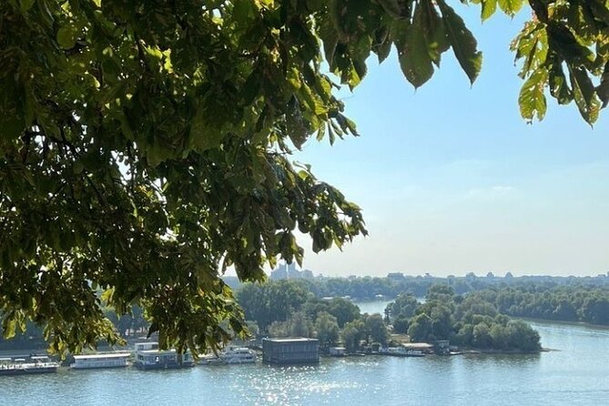 Belgrade sightseeing by car - Modern Belgrade and the riverfront