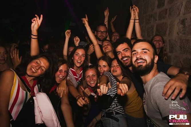 Columbo Pub Crawl Belgrade - Lasta Splav finishes on the Sava River