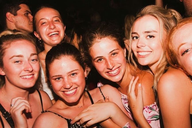 Columbo Pub Crawl Belgrade - Glow paint, photos, and the social side