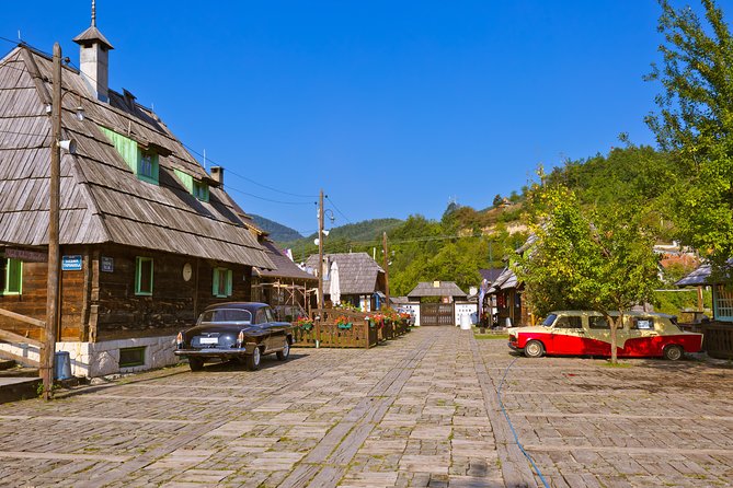 From Belgrade: Best of West (Drina House, Drvengrad & Sargan 8) - The long drive and how to handle it