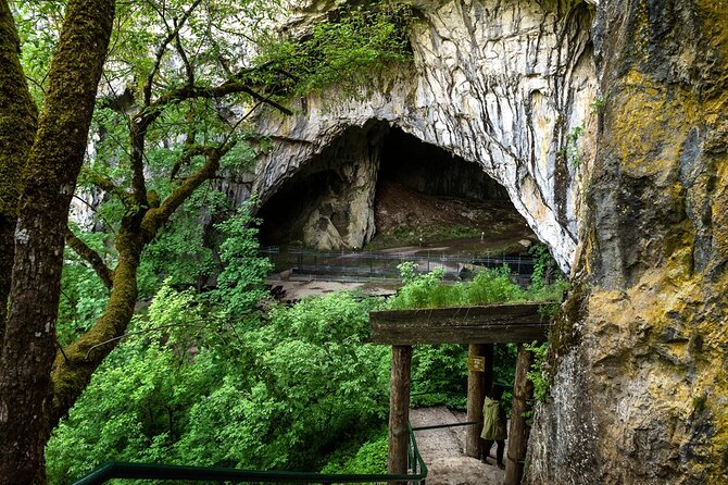 From Belgrade: Full day trip to Zlatibor Mountain - Stopica Cave and its underground water