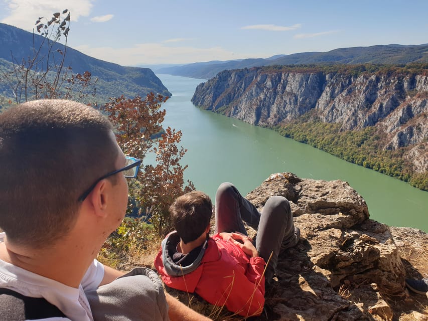 Iron Gate: Golubac fortress, Lepenski vir, boat cruise 1.5h - The long return to Belgrade