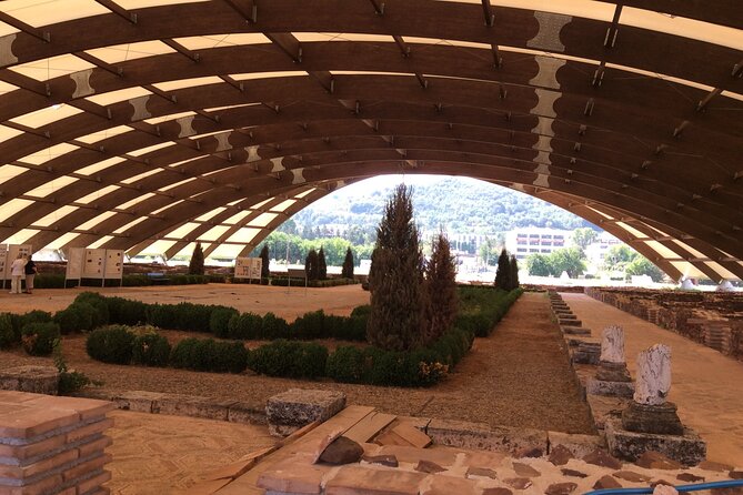 Nis Sightseeing Tour - The Red Cross Nazi Concentration Camp
