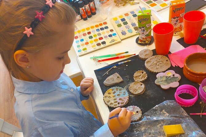 Paint Your Own Pottery Studio, Serbia - Cost, timing, and the details that affect value
