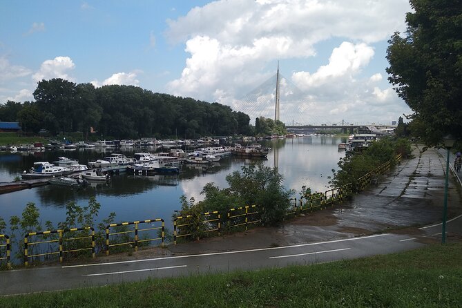 Private 4 Hours Space Architecture Tour in Belgrade - What the guides add to the buildings