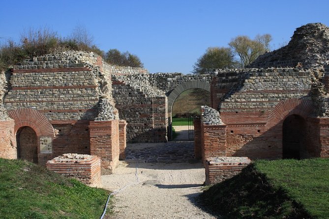 Private Day Tour to UNESCO site Felix Romuliana - Lunch at Grza and a taste of local Serbia