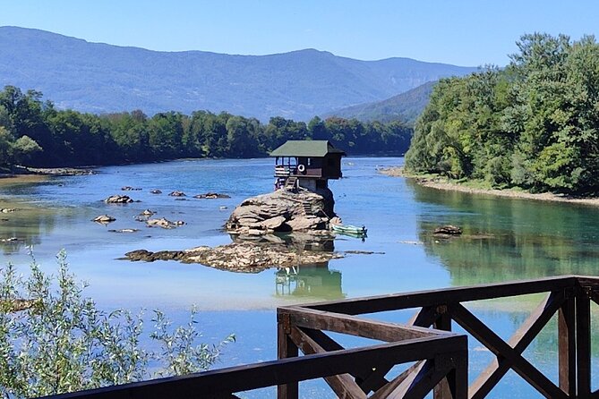 Private Transfer Belgrade to Sarajevo - Pickup and departure details need attention