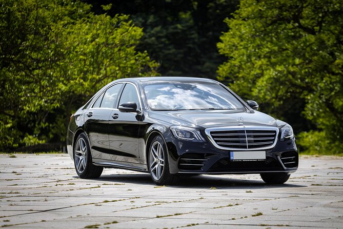 Private Transfer - Airport pickups and the first ride into Belgrade