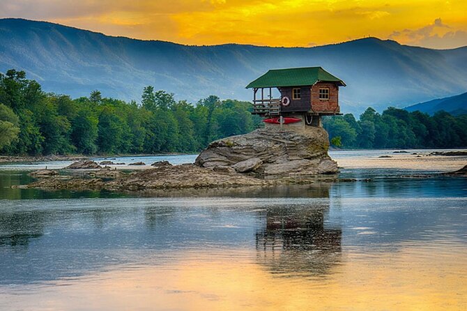 Western Serbia: Drina River House & Mokra Gora (Sargan 8 + Drvengrad) - The Drina River House near Bajina Bašta