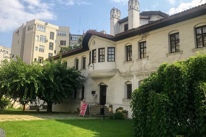 Your Own Belgrade: Unexpected Treasures of the City - Coffee, food, and the small extras